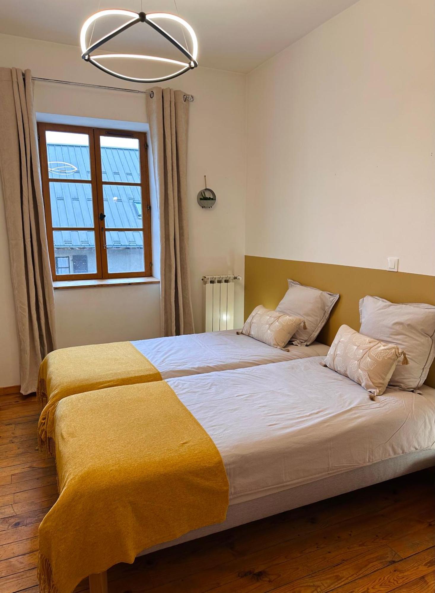 Auberge Le Glacier Bleu Mont-Dauphin Quarto foto