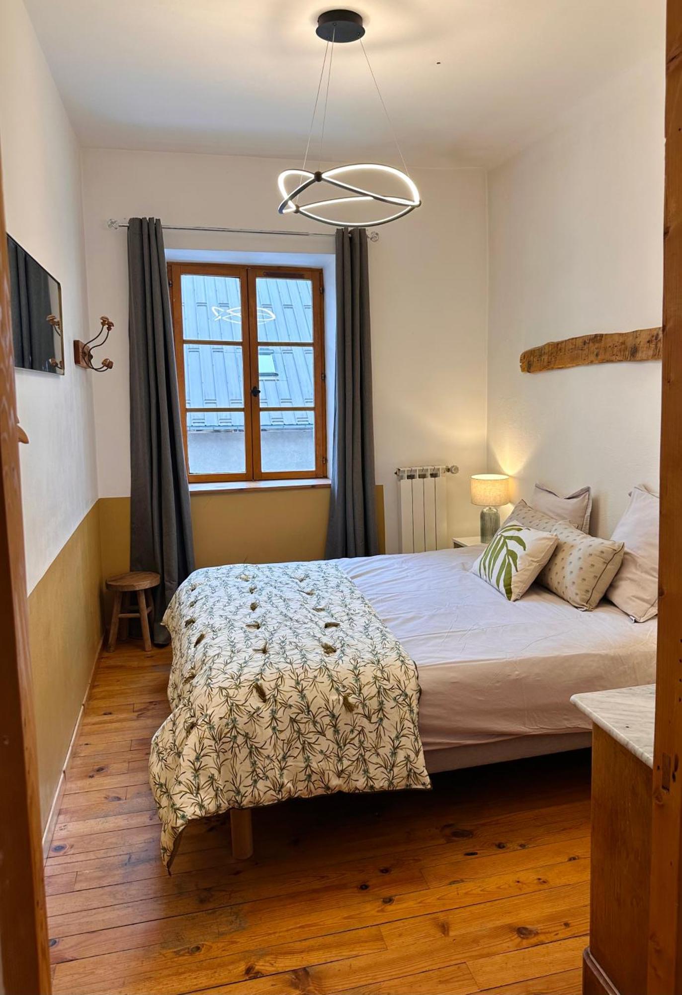 Auberge Le Glacier Bleu Mont-Dauphin Quarto foto