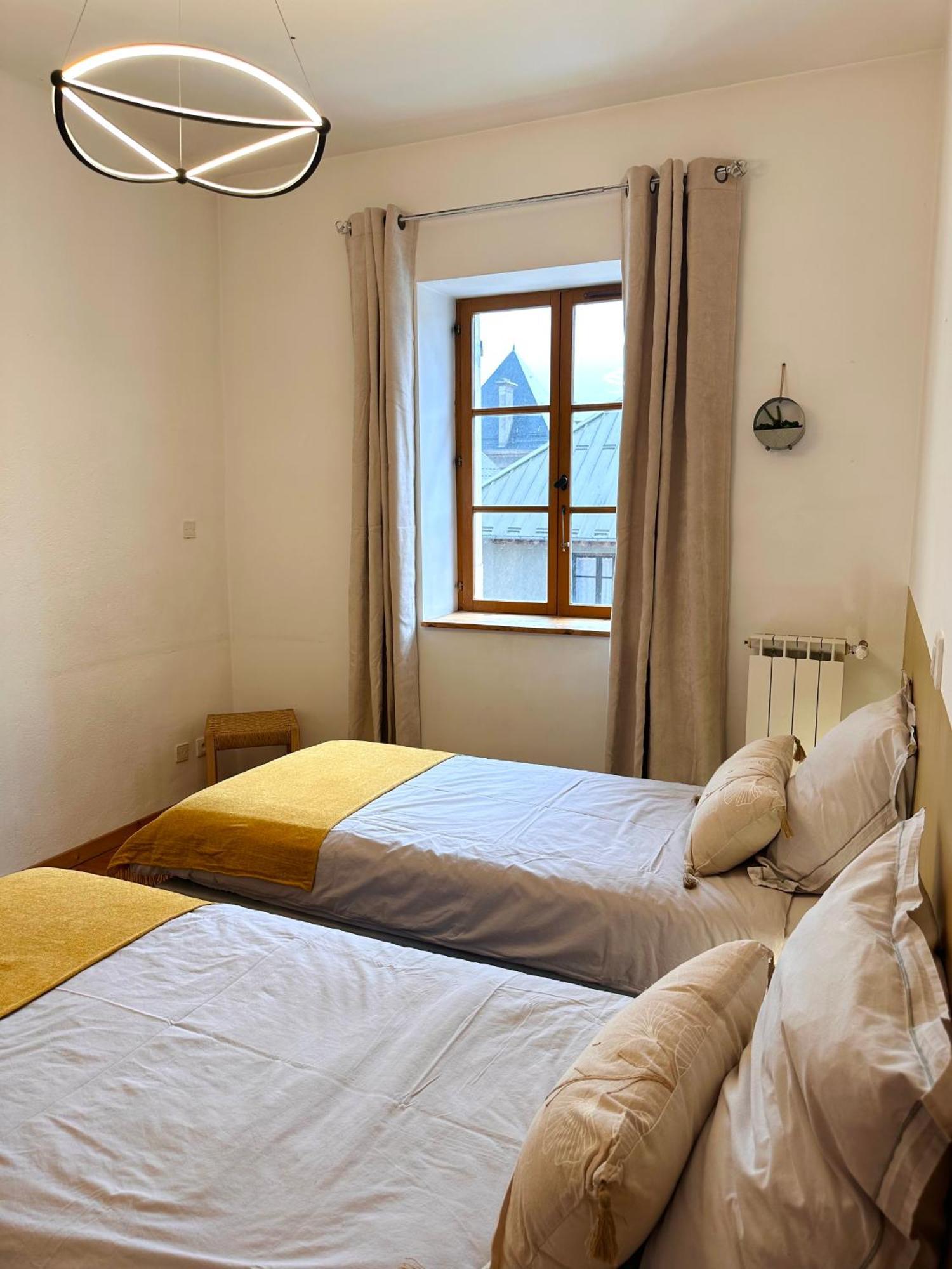 Auberge Le Glacier Bleu Mont-Dauphin Quarto foto