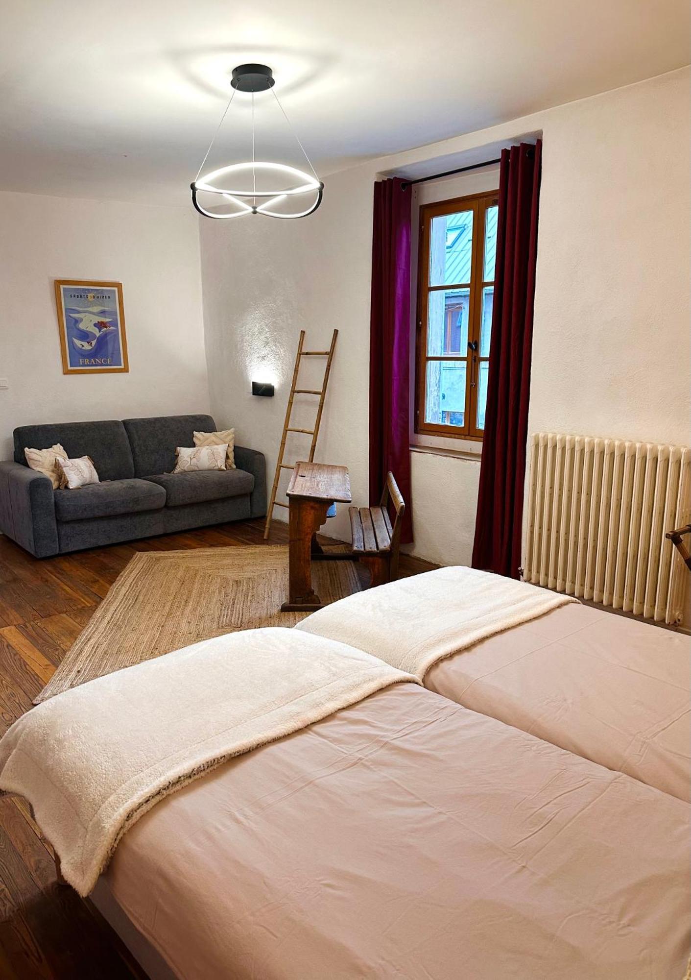 Auberge Le Glacier Bleu Mont-Dauphin Quarto foto