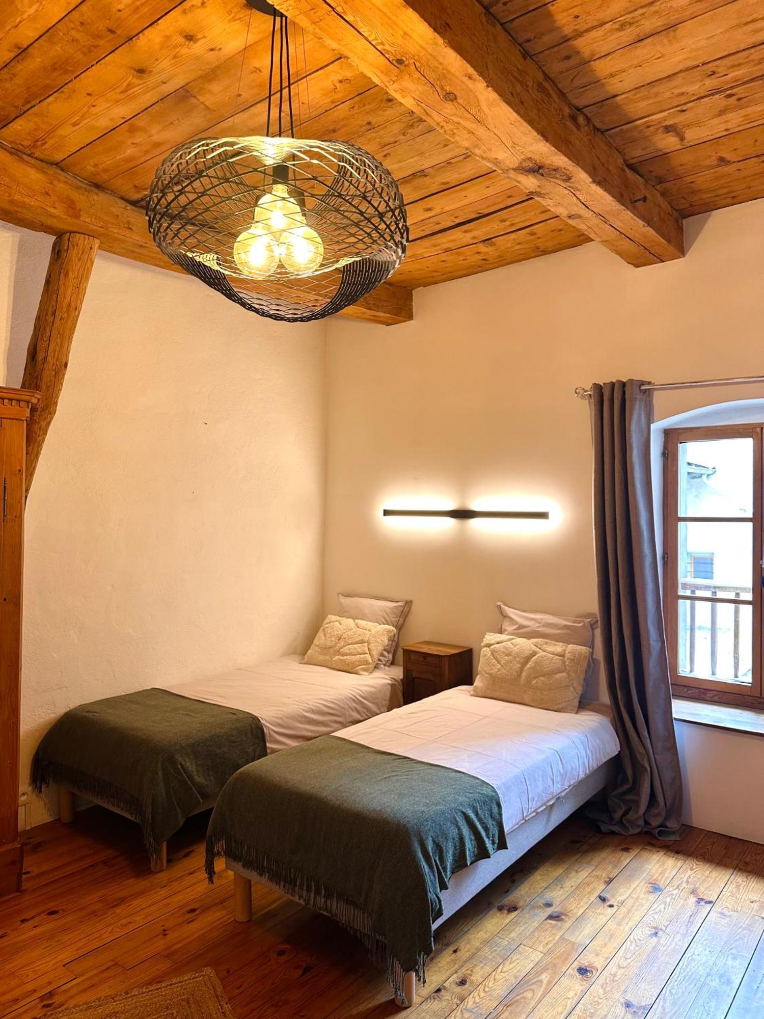 Auberge Le Glacier Bleu Mont-Dauphin Quarto foto